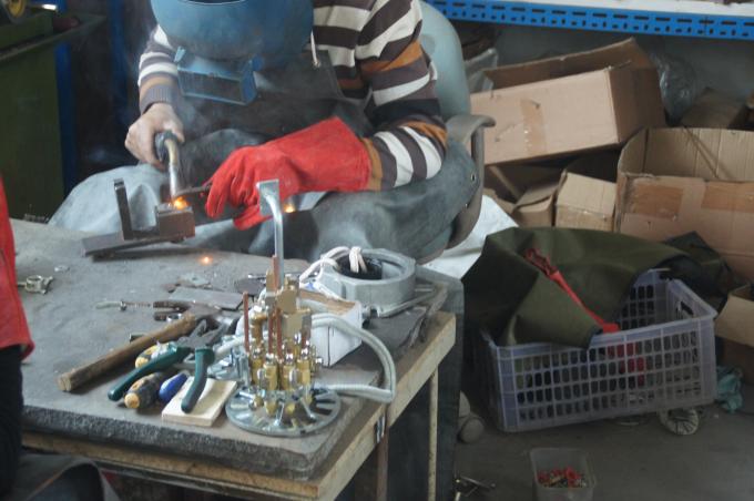 Qingdao Luox Energy Saving Equipment Co., Ltd خط تولید کارخانه 2